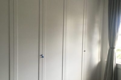 Hinged One Panel Shaker Polyurethane Painted Doors - 5 door combination