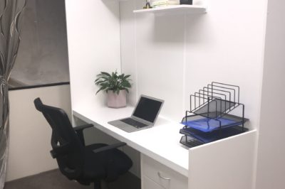 Home Office in white melamine with drawers and shelves