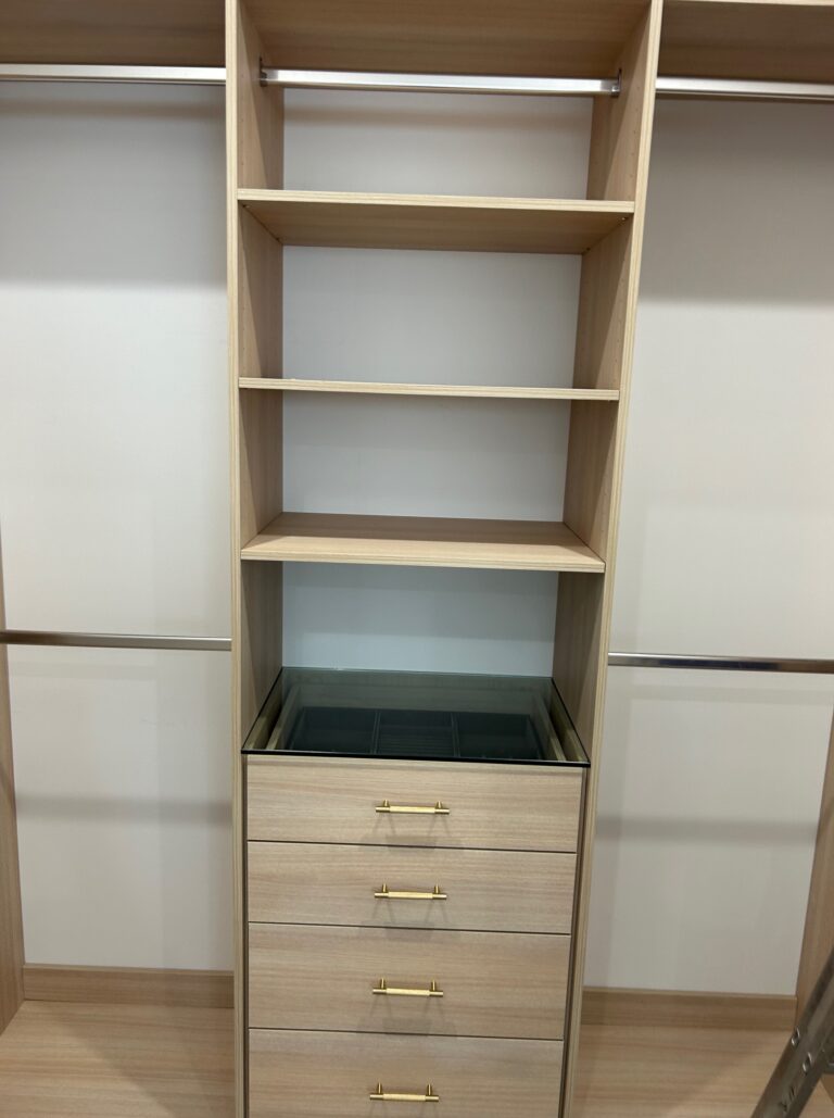 Coloured laminate WIR (with glass top & special handles)