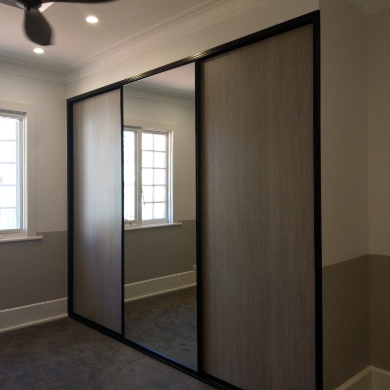 Tessuto Milan Ravine (9mm laminate) and Mirror Doors with Black frames