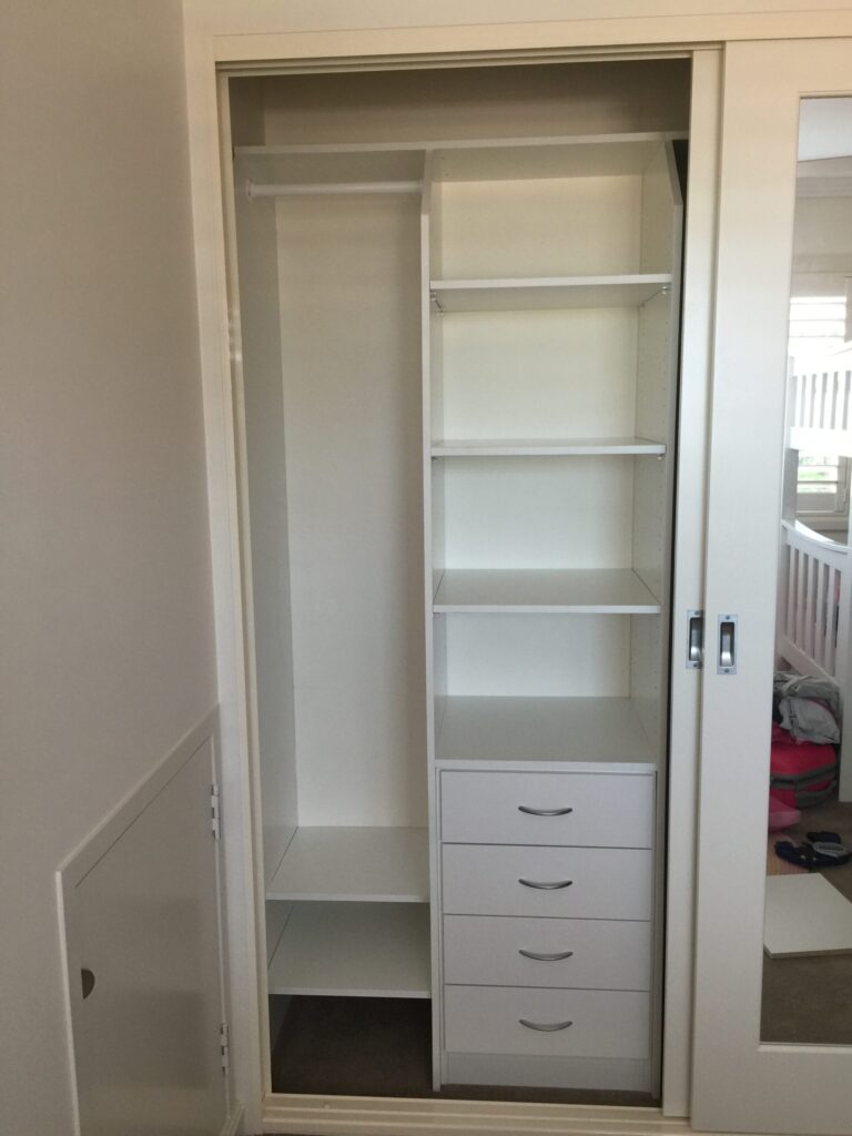 White Melamine robe internals (with Splayed Blades)