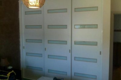 Sliding Custom White Glass Decor Polyurethane Doors - horizontal strips narrow